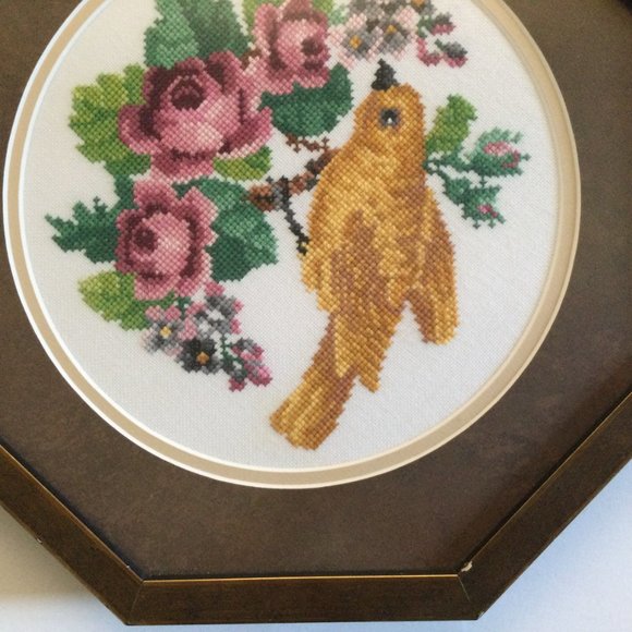 Framed needlework embroidery yarn art bird flowers octagonal shape wall decor - Picture 4 of 5